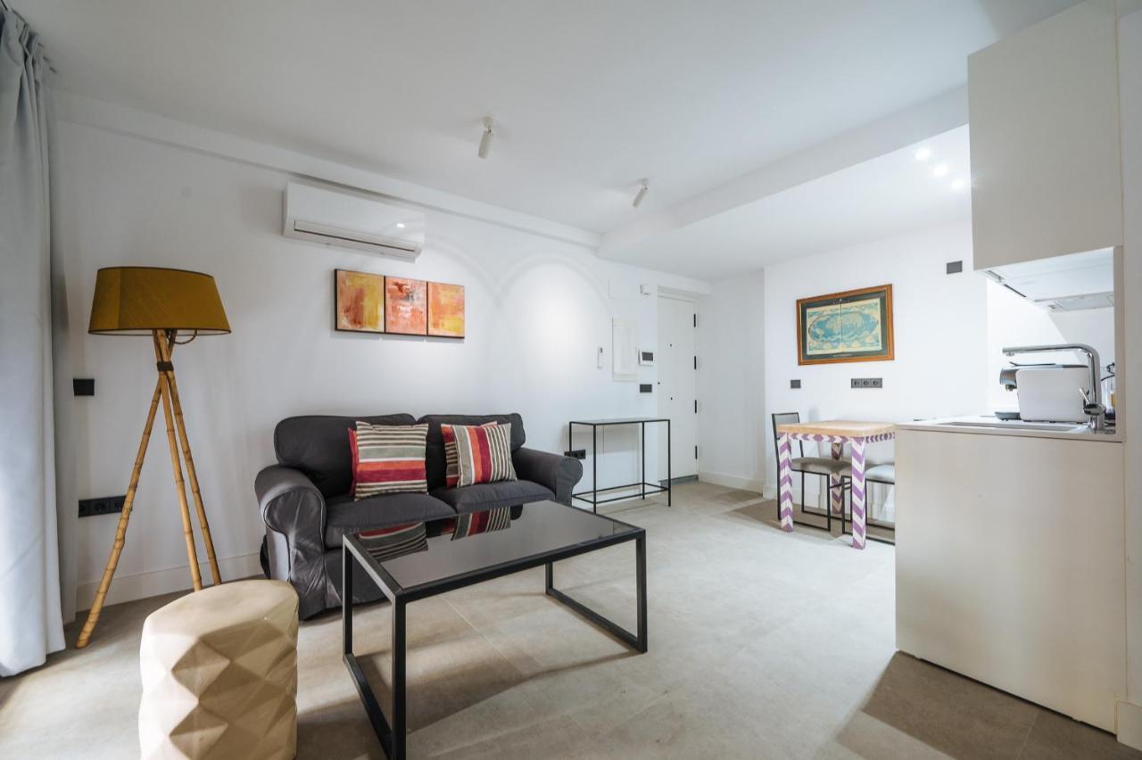 Apartamentos Montevideo 6 Sevilla Eksteriør bilde