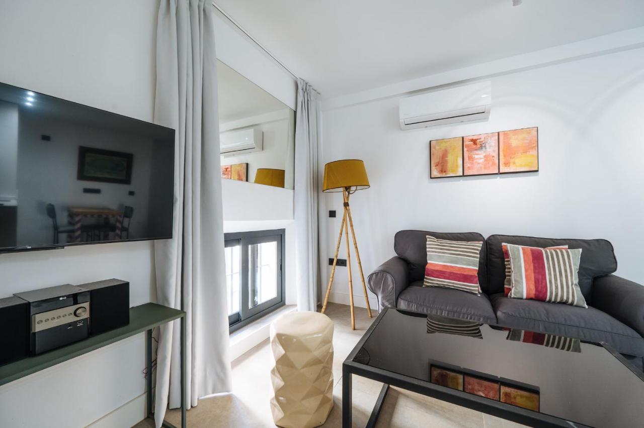 Apartamentos Montevideo 6 Sevilla Eksteriør bilde
