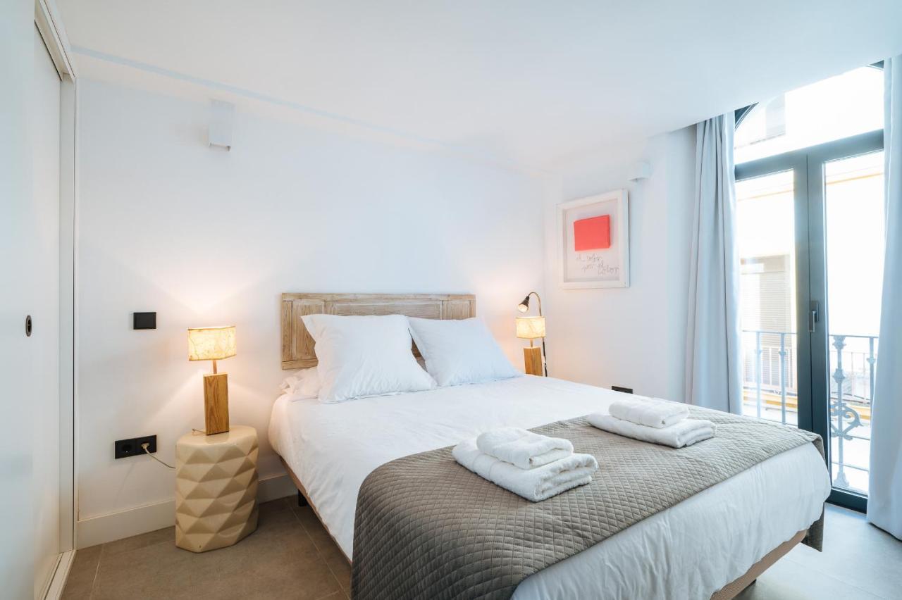 Apartamentos Montevideo 6 Sevilla Eksteriør bilde